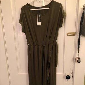 Olive green short sleeve maxi dress